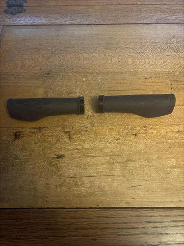 Unbranded locking bicycle - locking,